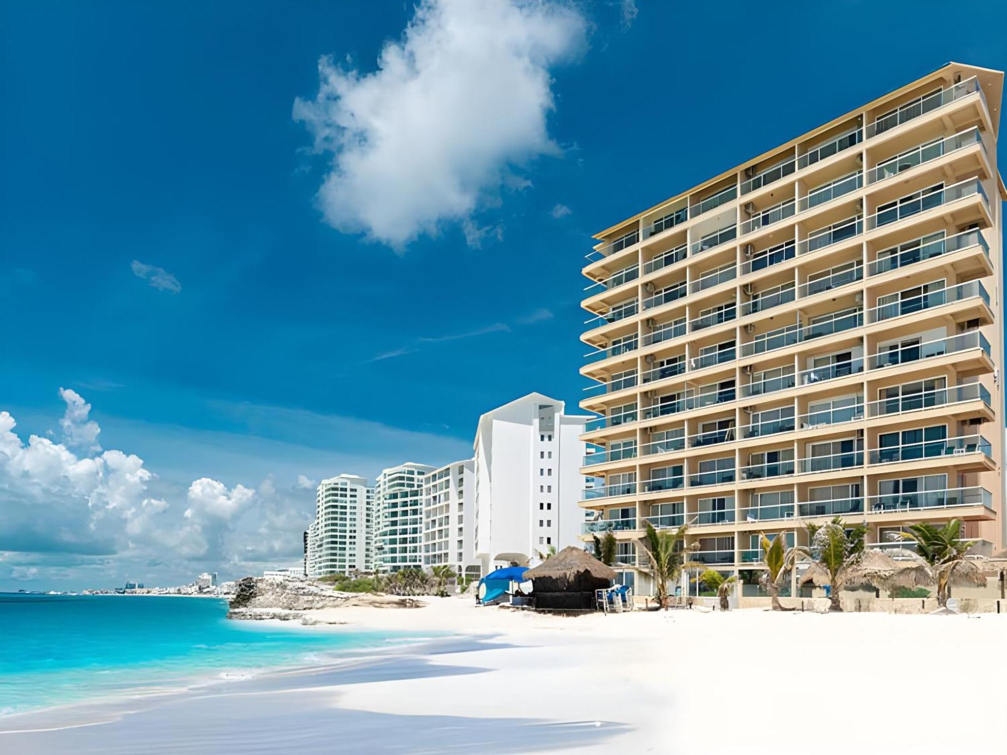 Paradise Beachfront & Nightlife Heart Канкун Экстерьер фото